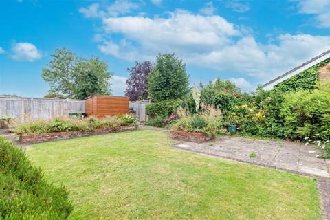 3 bedroom detached bungalow for sale, Chacewater Crescent, Worcester