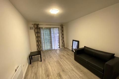 1 bedroom flat for sale, The Beeches, Hounslow
