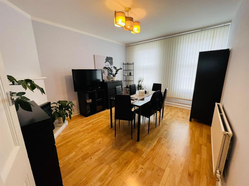 Two bedroom second floor flat