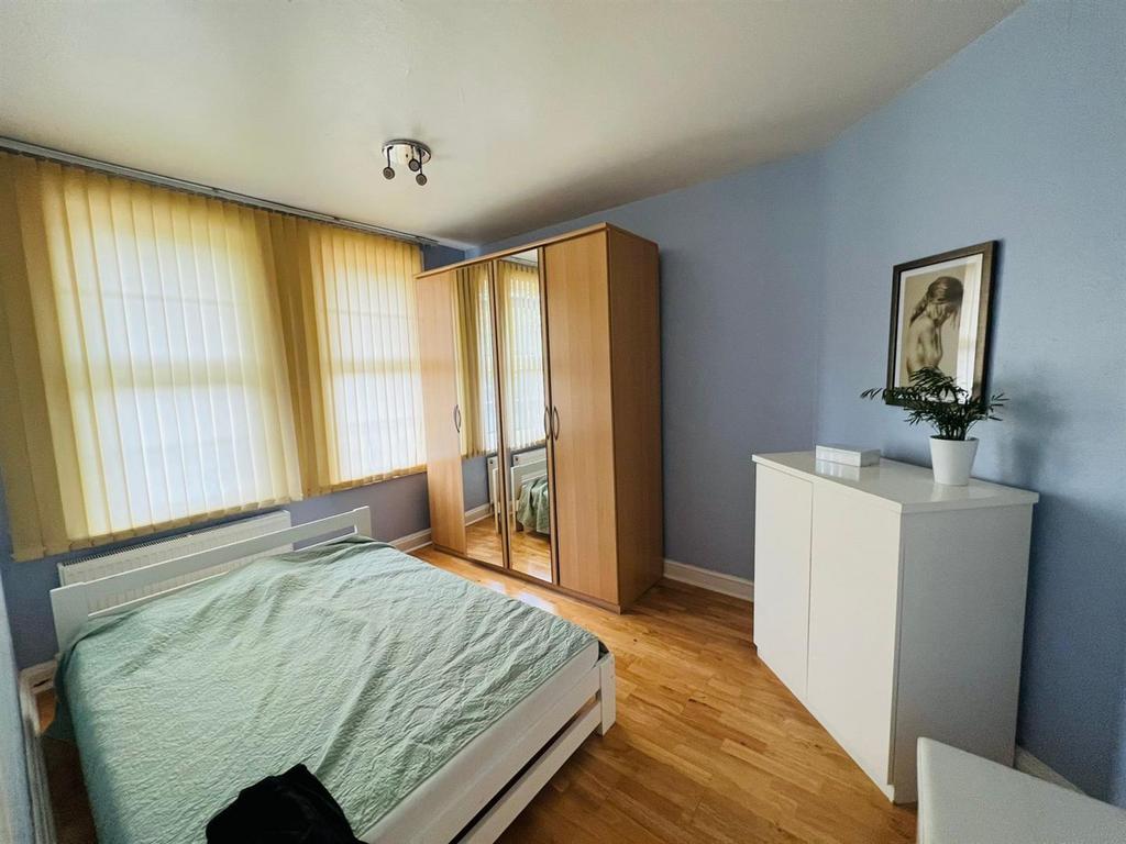 Two bedroom second floor flat