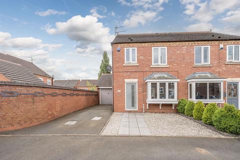 2 bedroom semi-detached house for sale, Woodhouse Way, Cradley Heath, B64 5EL