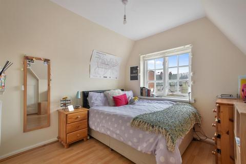 4 bedroom apartment to rent, Old Oak Common Lane, East Acton W3 7DA