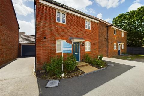 3 bedroom detached house for sale, Octavian Crescent, North Hykeham