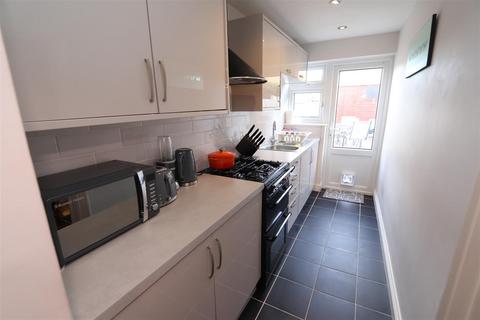 2 bedroom cottage for sale, Crescent Road, Warley, Brentwood