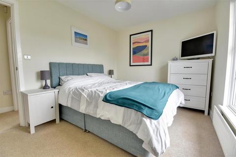 2 bedroom end of terrace house for sale, Whitesand Drive, Camber, Rye