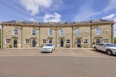 3 bedroom townhouse for sale, Holly Mount Way, Rawtenstall, Rossendale