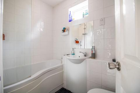 124 Lucerne Close, Cambridge, CB1 9SA