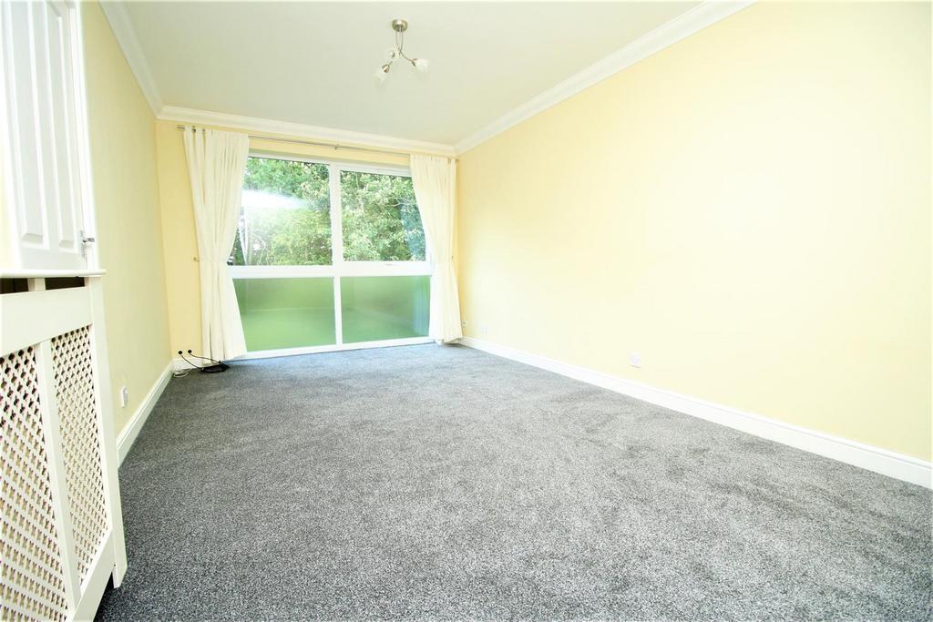 Lounge 1.jpg