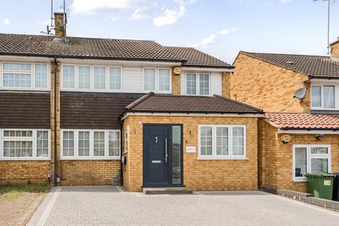 3 bedroom semi-detached house for sale, Chandos Road, Borehamwood