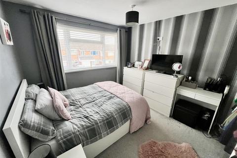 8 Broom Drive, Birmingham, B14 5BA
