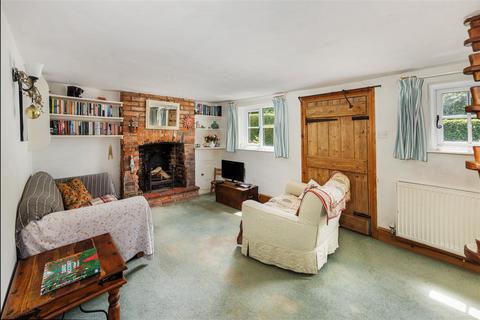 2 bedroom cottage for sale, Banbury Road, Kineton, Warwick