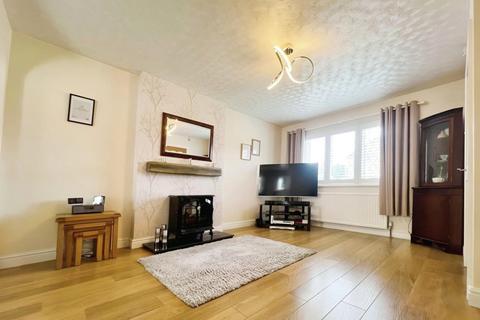 3 bedroom detached house for sale, Chillingham Drive, Leigh