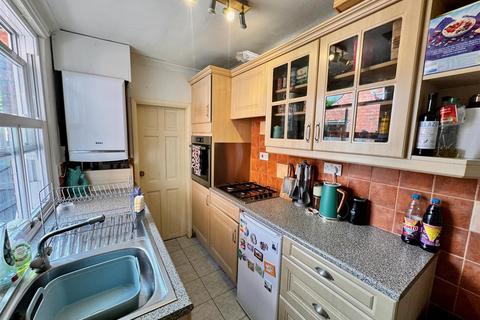 47 Swan Bank, Penn, Wolverhampton, WV4 5PZ