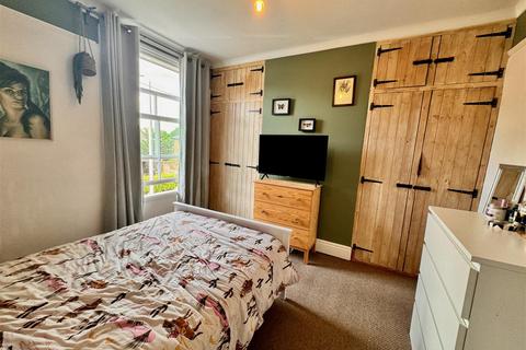 47 Swan Bank, Penn, Wolverhampton, WV4 5PZ