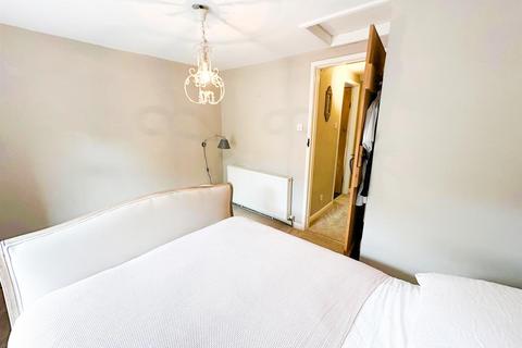 4 Main Street, Ickornshaw, Keighley, BD22 0DH