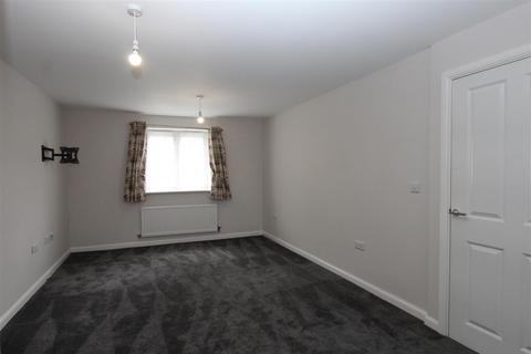 2 bedroom flat to rent, Thistle Hill Way, Minster On Sea, Sheerness