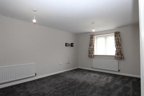 2 bedroom flat to rent, Thistle Hill Way, Minster On Sea, Sheerness