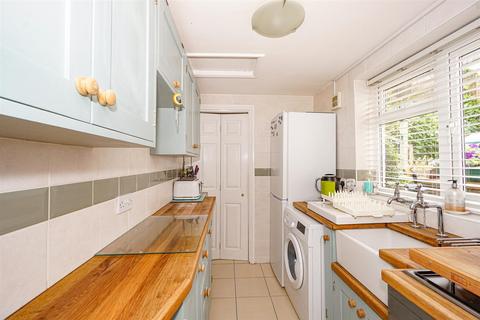 2 bedroom terraced house for sale, Sandown Road, Hastings