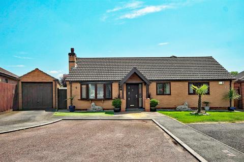 4 bedroom detached bungalow for sale, Aynsley Close, Desborough, Kettering, Northamptonshire