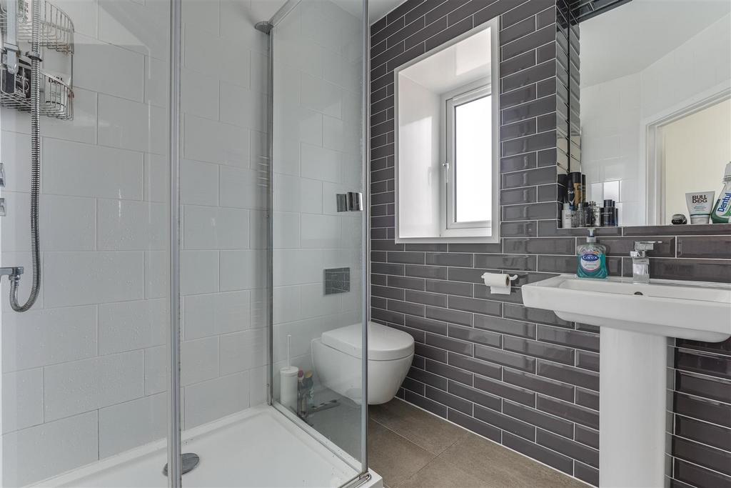 Bedroom three ensuite