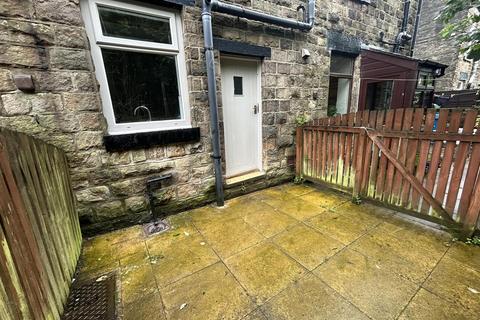 19 Thomas Street, Lees, Oldham, OL4 5DA