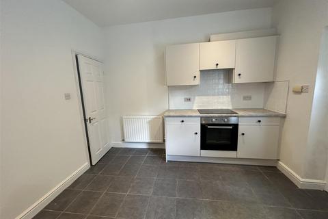 19 Thomas Street, Lees, Oldham, OL4 5DA