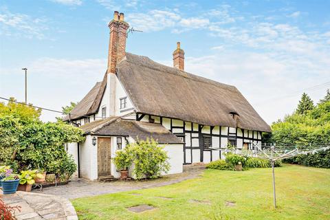 5 bedroom detached house for sale, Tewkesbury Road, Gloucester GL2