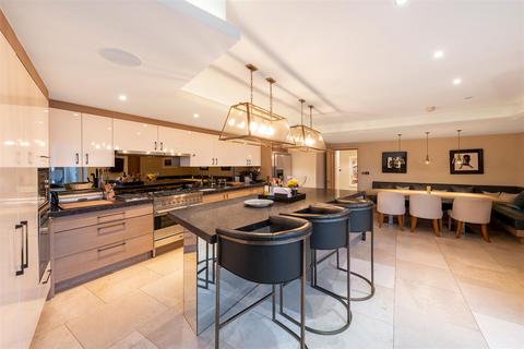 6 bedroom penthouse for sale, Coleridge Gardens, London SW10