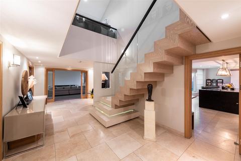 6 bedroom penthouse for sale, Coleridge Gardens, London SW10