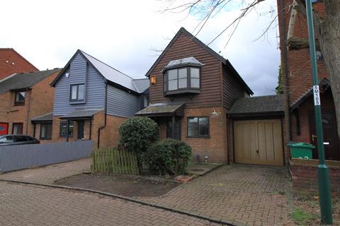 3 bedroom link detached house to rent, Meadow Close, Nottingham