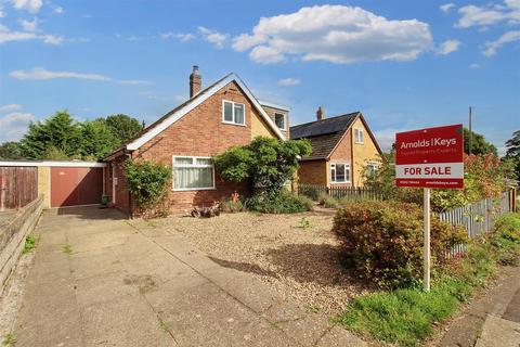 4 bedroom chalet for sale, Post Office Road, Frettenham