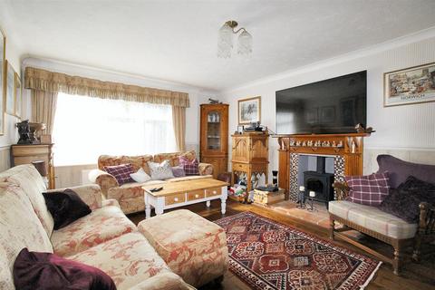 4 bedroom chalet for sale, Post Office Road, Frettenham