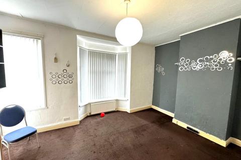 3 bedroom terraced house to rent, South Road, Hockley , Birmingham, B18 5NA