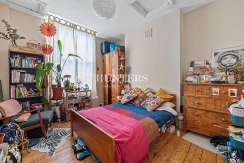 6 bedroom house to rent, Marylands Road, London