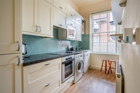 1 bedroom apartment to rent, St Andrewgate, York, YO1 7BR