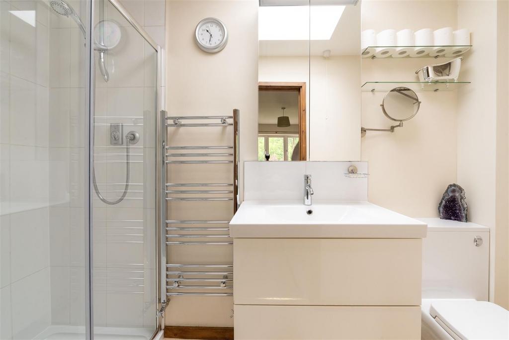 13 Cranbourne Avenue, Hitchin-27.jpg