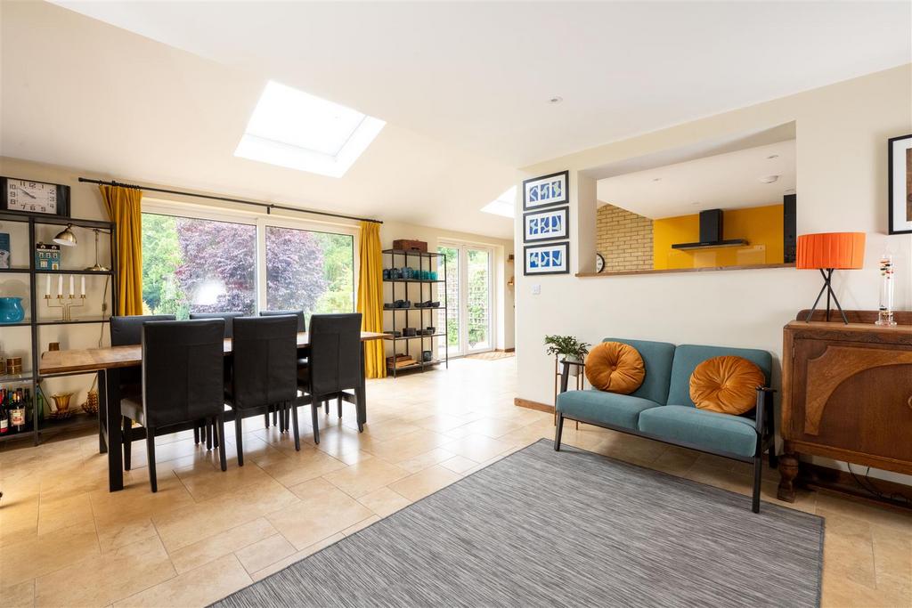 13 Cranbourne Avenue, Hitchin-07.jpg