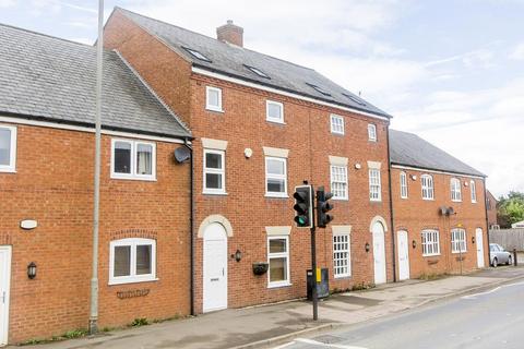 4 bedroom townhouse to rent, High Street, Husbands Bosworth, Lutterworth