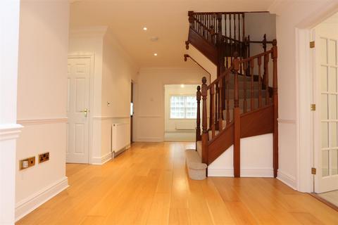 5 bedroom house to rent, Tongdean Road, Hove