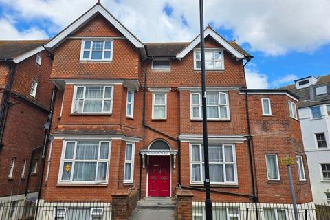 2 bedroom flat to rent, Compton Street, Eastbourne BN21
