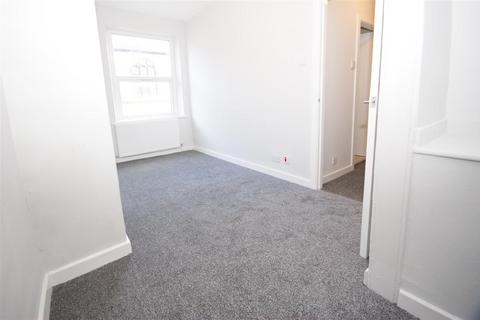 2 bedroom house for sale, St. John Street, Brighouse