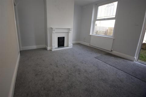 2 bedroom house for sale, St. John Street, Brighouse