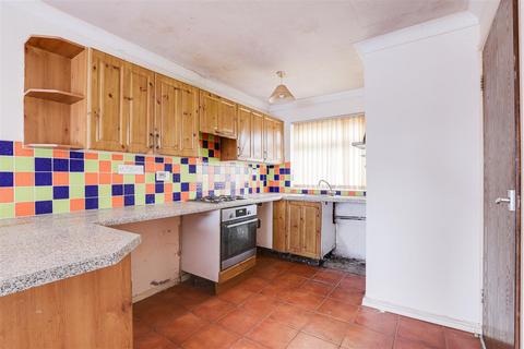 2 bedroom terraced house for sale, Kelso Gardens, The Meadows NG2