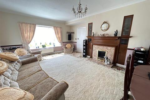 3 bedroom detached house for sale, Filey Road, Scarborough