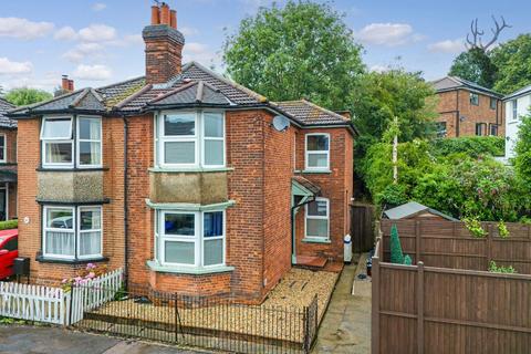 2 Bower Vale, Epping, CM16 7AS