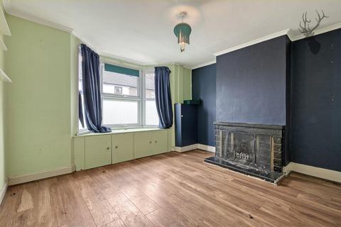 2 Bower Vale, Epping, CM16 7AS