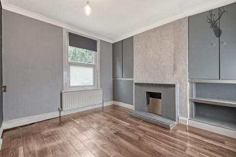 2 Bower Vale, Epping, CM16 7AS