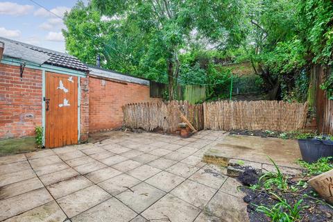 2 Bower Vale, Epping, CM16 7AS