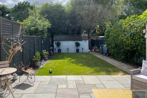 14 Gresham Avenue, Leamington Spa, CV32 7RA