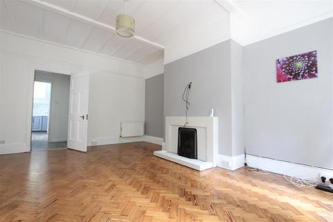 2 bedroom ground floor flat for sale, Queens Park Avenue, Bournemouth